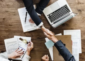 Stakeholder Adalah: Definisi, Jenis, Perannya dalam Bisnis