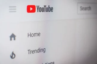 11 Cara Mendapatkan Uang dari YouTube, Pemula Wajib Coba!