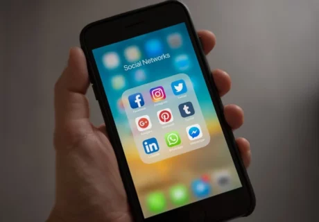 Media Sosial Adalah: Definisi, Fungsi, Jenis, Manfaat