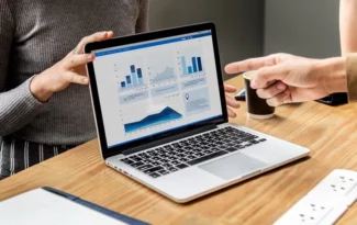 Teknik Pengumpulan Data Kualitatif & Kuantitatif yang Tepat