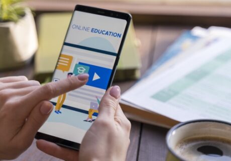 Operator Internet di Masa Pandemi, Siapa yang Paling Diminati?