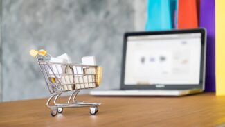 Riset Populix: Tren Belanja Online Masyarakat Indonesia