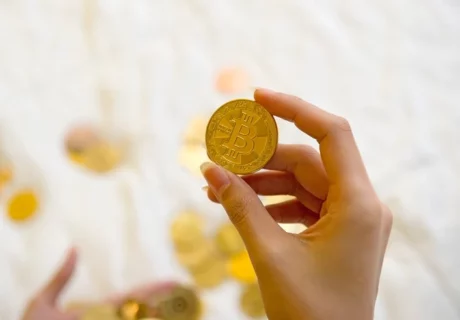 Apa itu Cryptocurrency? Mengenal Tentang Arti dan Risikonya