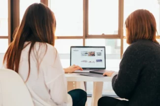 Mengenal Kompetitor dalam Bisnis dan Strategi Menghadapinya