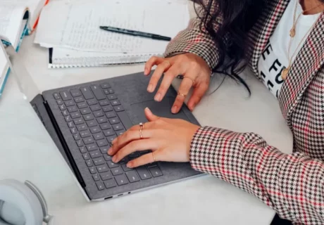 5 Jenis-Jenis Penelitian dan Contoh untuk Karya Ilmiah