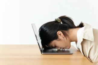 Apa itu Quarter Life Crisis, Penyebab dan Cara Menghadapinya