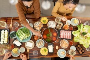 10 Ide Bisnis Makanan Khas Tahun Baru 2024 di Indonesia