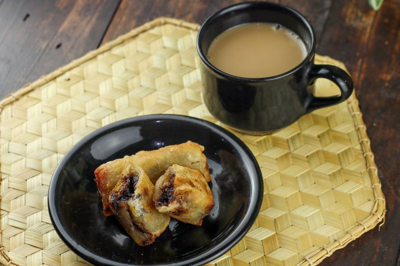Camilan Pendamping Kopi, Pisang Goreng Jadi Favoritnya!