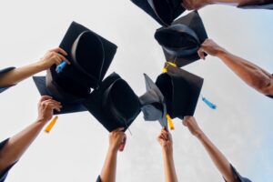 Universitas Peringkat Tinggi Selalu Lebih Baik untuk S2, Benarkah?