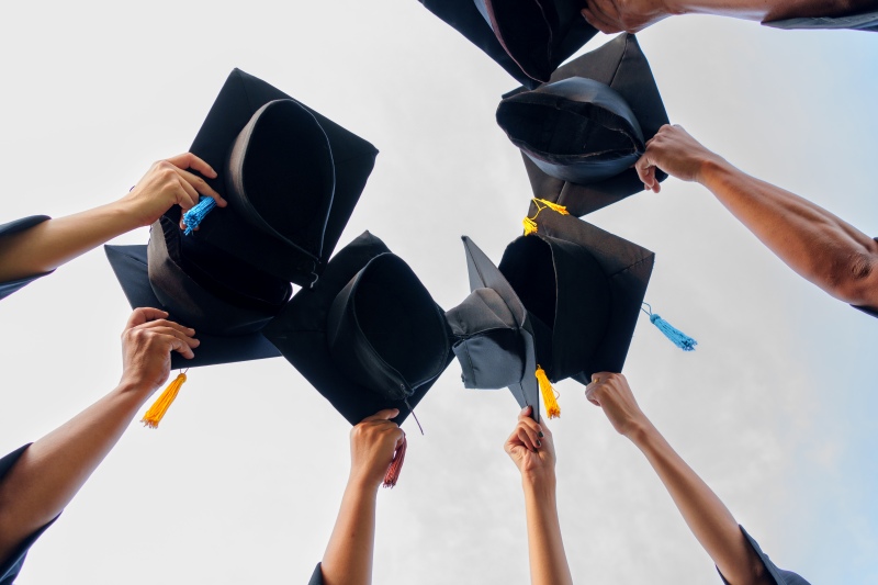 Universitas Peringkat Tinggi Selalu Lebih Baik untuk S2, Benarkah?