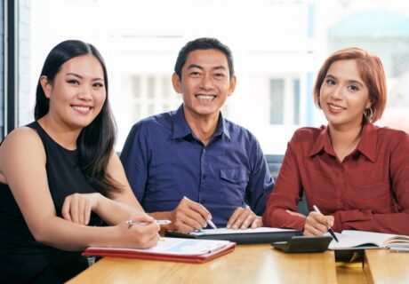 Magister untuk Profesional: Apa Manfaat S2 di Dunia Kerja?
