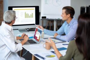 7 Alasan Brand Monitoring Fintech Jadi Alarm Risiko Reputasi